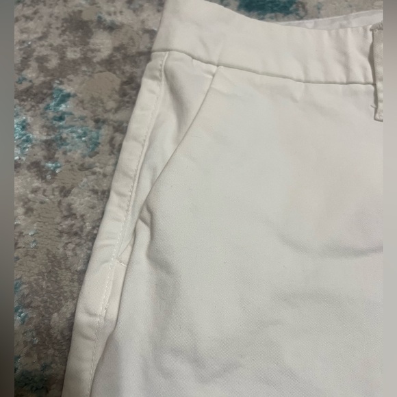 🥥Belted Cotton shorts with 2 front pockets.  Sz 6. Bright White - Picture 2 of 6